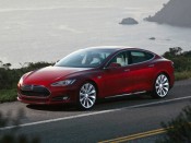 BMW vs Tesla: чья возьмет