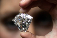 Изготовленные в лабораториях алмазы начинают представлять угрозу для природных