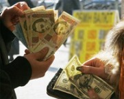 Украинские спекулянты: валюта нужна всем