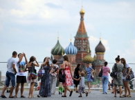 Иностранных туристов манит в Россию