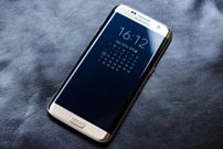 Samsung Galaxy S8 скрывает домашнюю кнопку и открывает искусственный интеллект Bixby